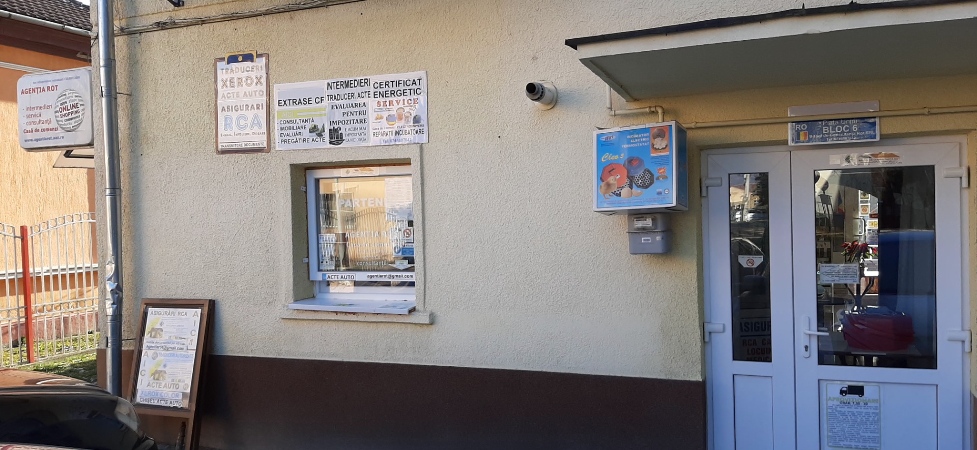 Service incubatoare reparatii Simeria Piata Unirii bloc 6